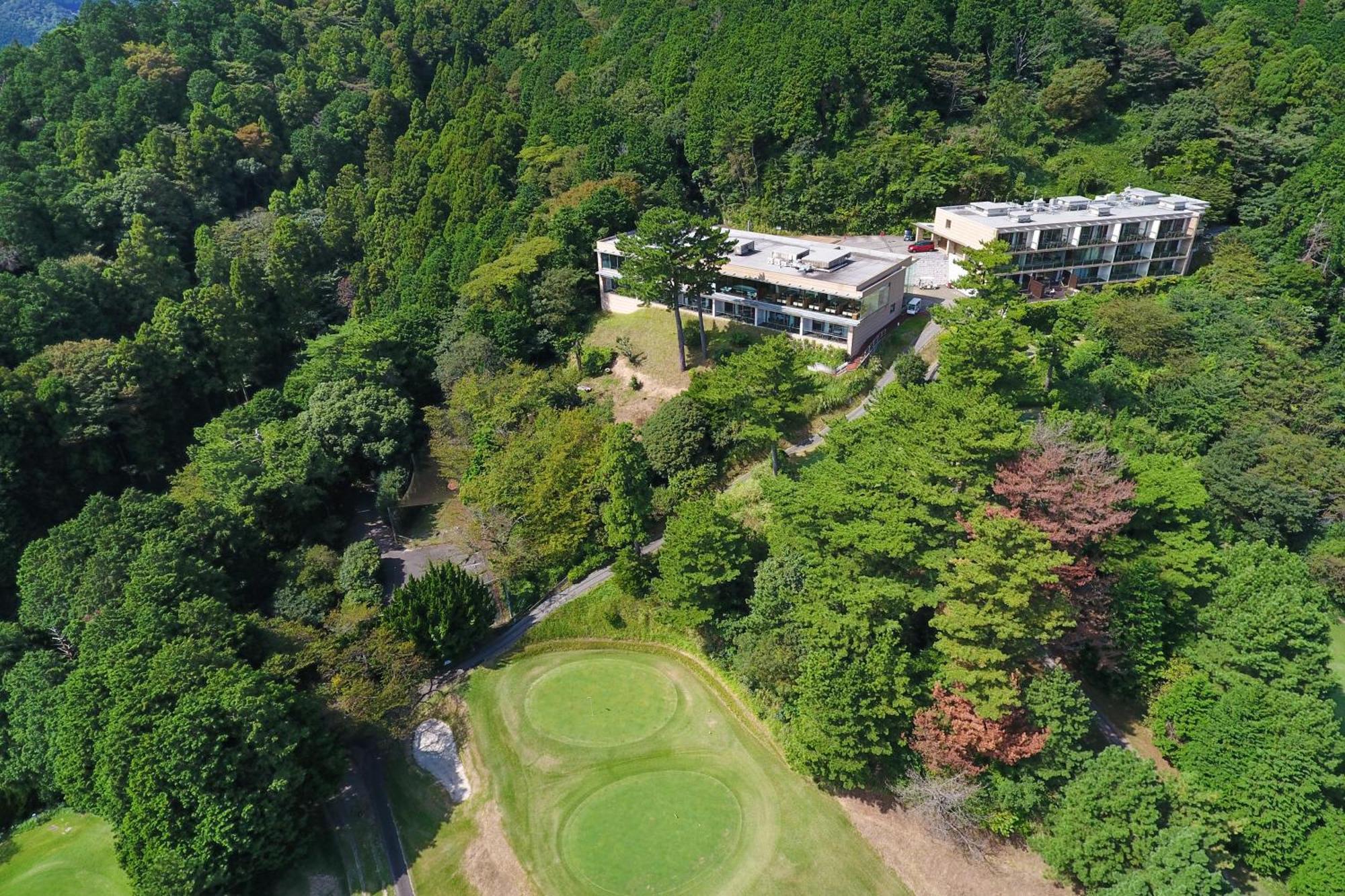 ホテル 熱海倶楽部迎賓館 熱海市 エクステリア 写真